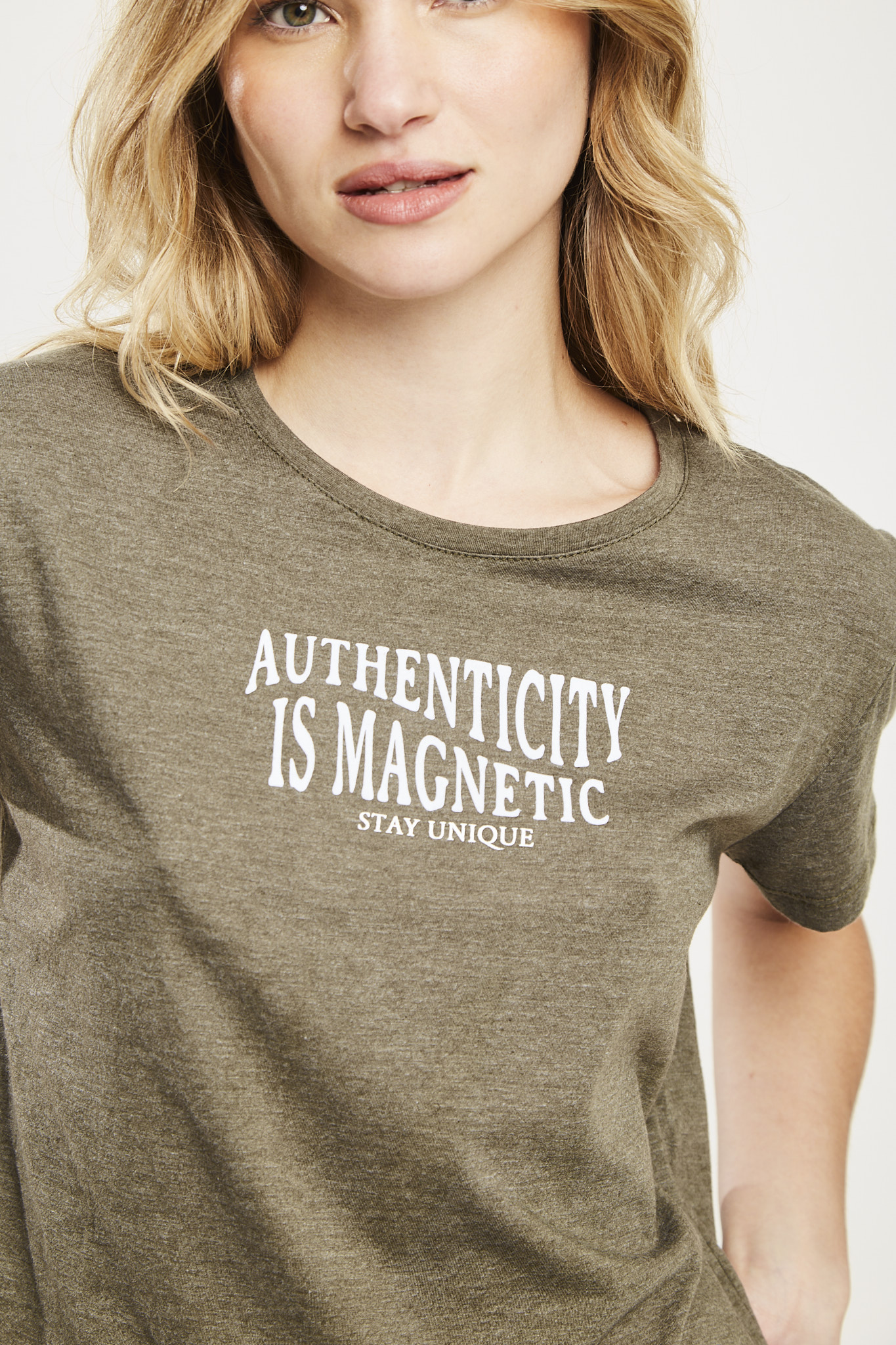 Remera AUTHENTICITY