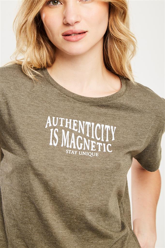 Remera AUTHENTICITY